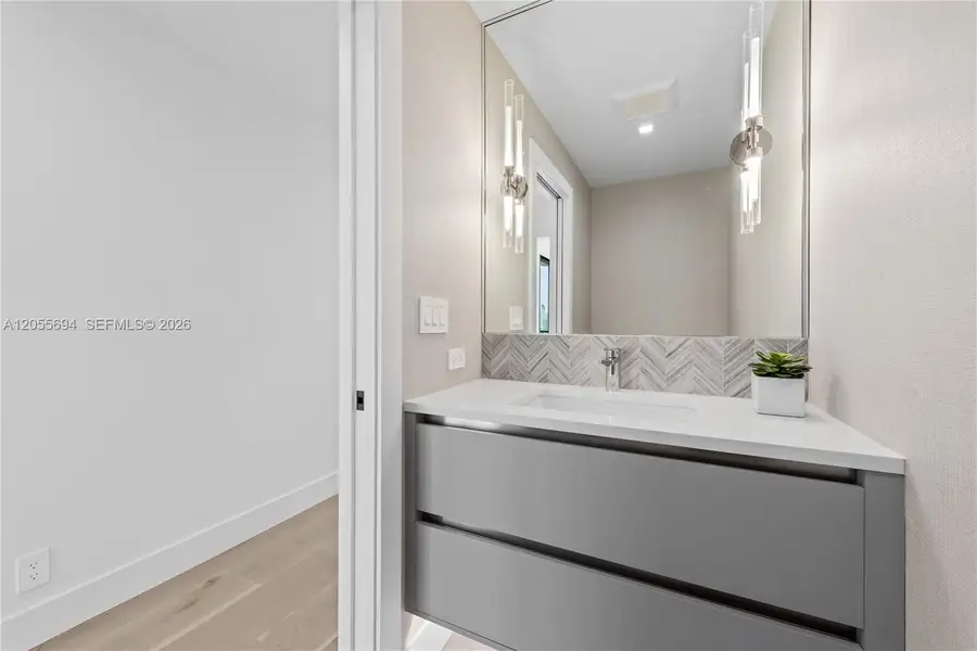 Furnished interior view inside a new home in , Fort Lauderdale (Image 47).