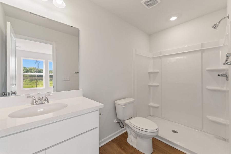 Furnished interior view inside a new home in Evergreen, Spartanburg (Image 7).