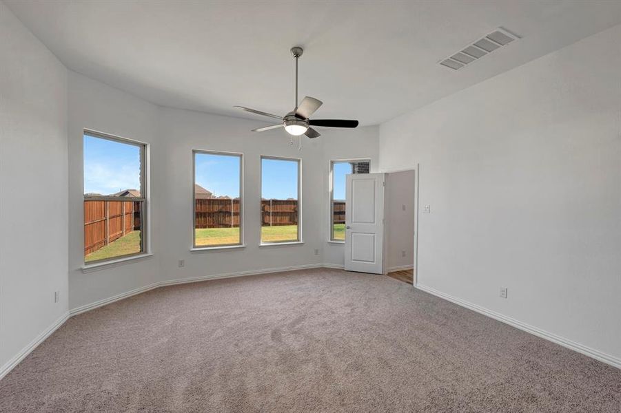 Spacious, unfurnished interior of a new home in Lilyana, Celina (Image 28).