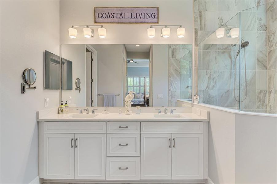 Furnished interior view inside a new home in , Venice (Image 31).