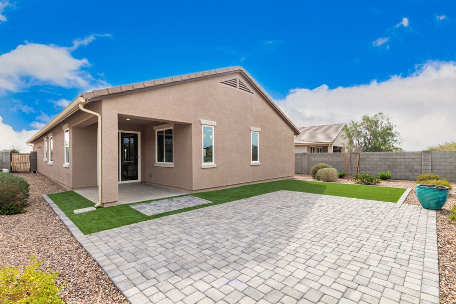 Representative exterior details of a home built from the Plan 3513 by Scott Communities in The Views at Rancho Cabrillo, Peoria (Image 3). Representative exterior details of a home built from the Plan 3513 by Scott Communities in The Views at Rancho Cabrillo, Peoria (Image 3).