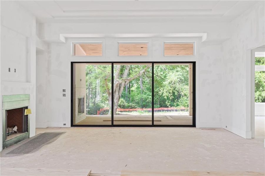 Spacious, unfurnished interior of a new home in , Roswell (Image 7).