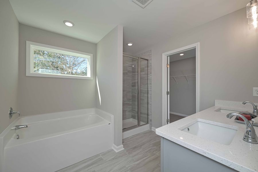 Furnished interior view inside a new home in Lake Shore, Temple (Image 19).