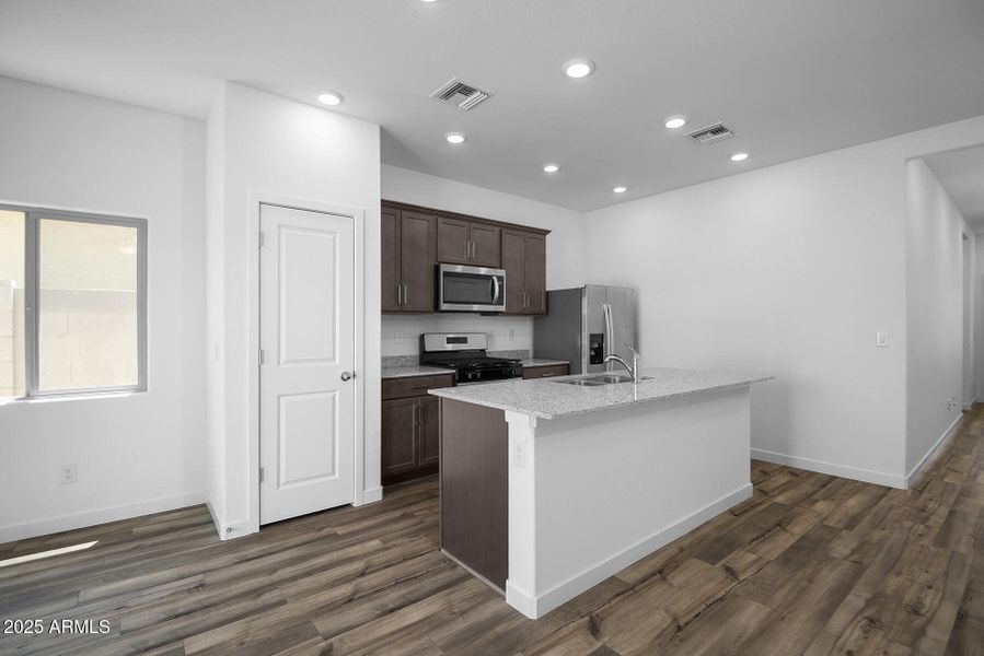 Southwest_Ash_A_L_004