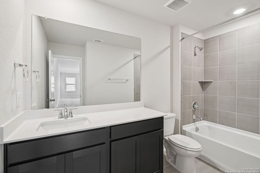 Furnished interior view inside a new home in Legendary Trails - Classic Series, Cibolo (Image 8). Furnished interior view inside a new home in Legendary Trails - Classic Series, Cibolo (Image 8).