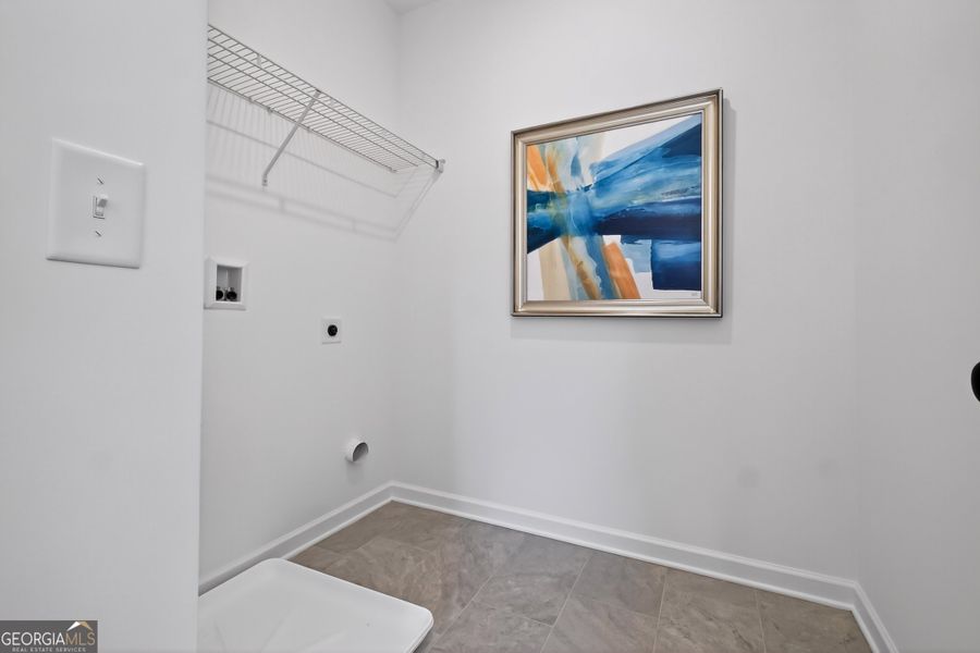 Spacious, unfurnished interior of a new home in Stonebridge North, Macon (Image 19).