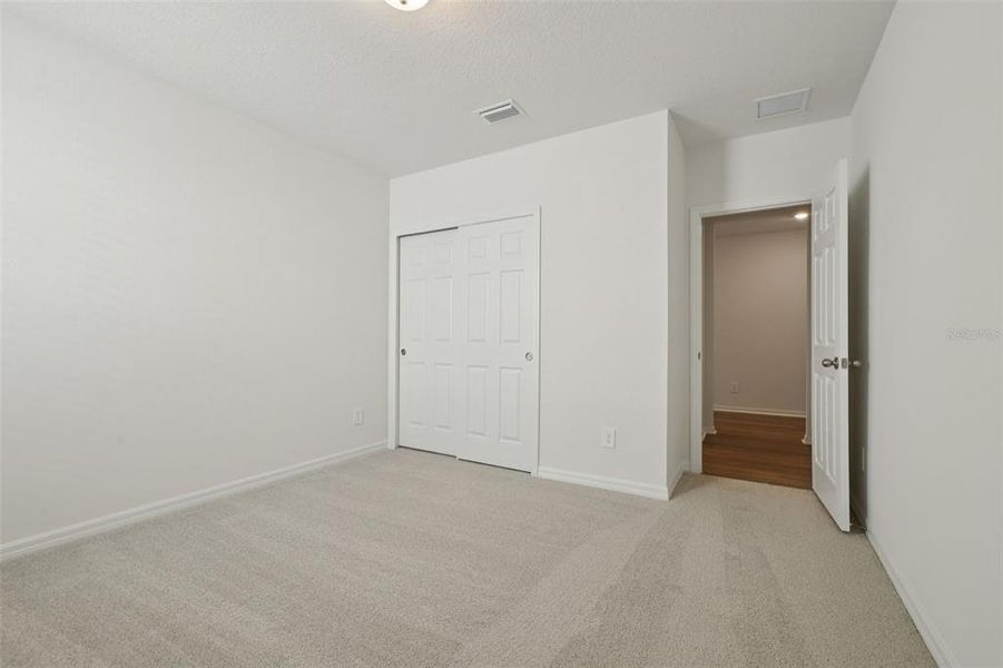 Spacious, unfurnished interior of a new home in The Reserve at Twin Lakes, St. Cloud (Image 15).
