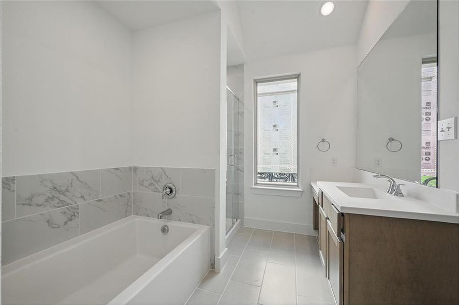 4289SantuaryROYCA014