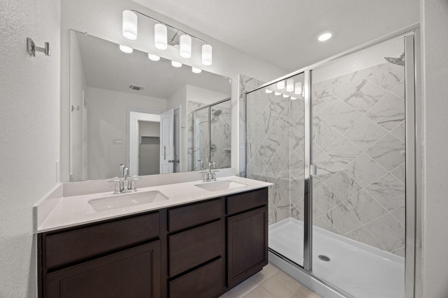 Furnished interior view inside a new home in Retreat at San Gabriel, Georgetown (Image 10). Furnished interior view inside a new home in Retreat at San Gabriel, Georgetown (Image 10).