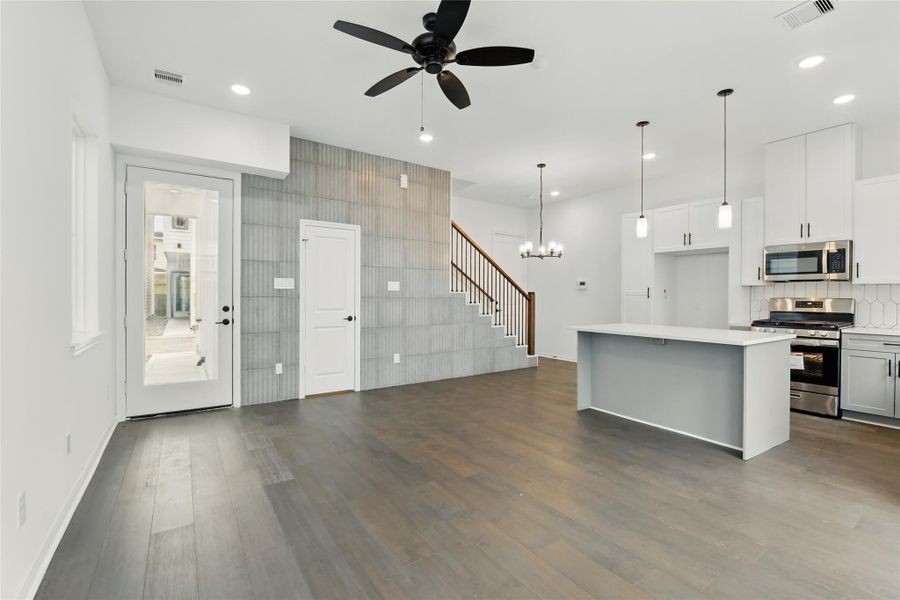 Spacious, unfurnished interior of a new home in 9902 Clark, Houston (Image 19). Spacious, unfurnished interior of a new home in 9902 Clark, Houston (Image 19).