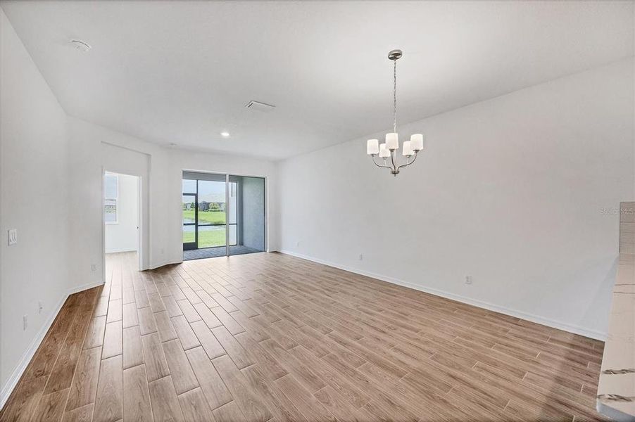 Spacious, unfurnished interior of a new home in Sweetwater at Lakewood Ranch, Bradenton (Image 22).