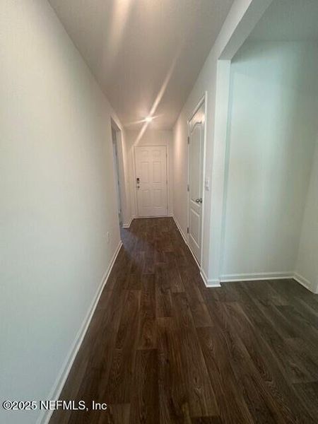 Spacious, unfurnished interior of a new home in Rookery, Green Cove Springs (Image 20).