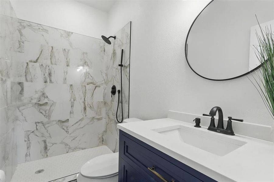 Furnished interior view inside a new home in , Granbury (Image 4).