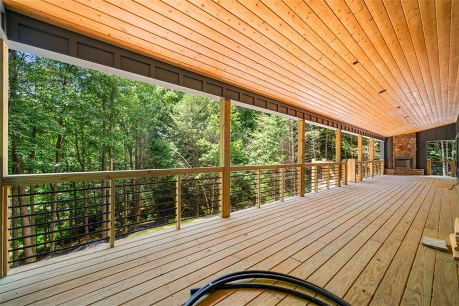 Exterior details and patio area of a home in , Ellijay (Image 2).