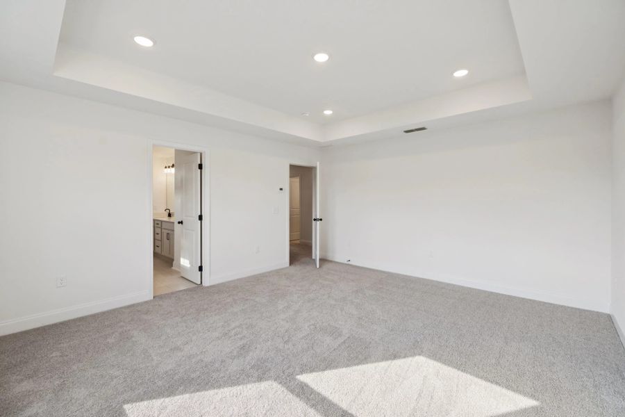 Spacious, unfurnished interior of a new home in Ascent at Arbor Ridge, La Vergne (Image 26).