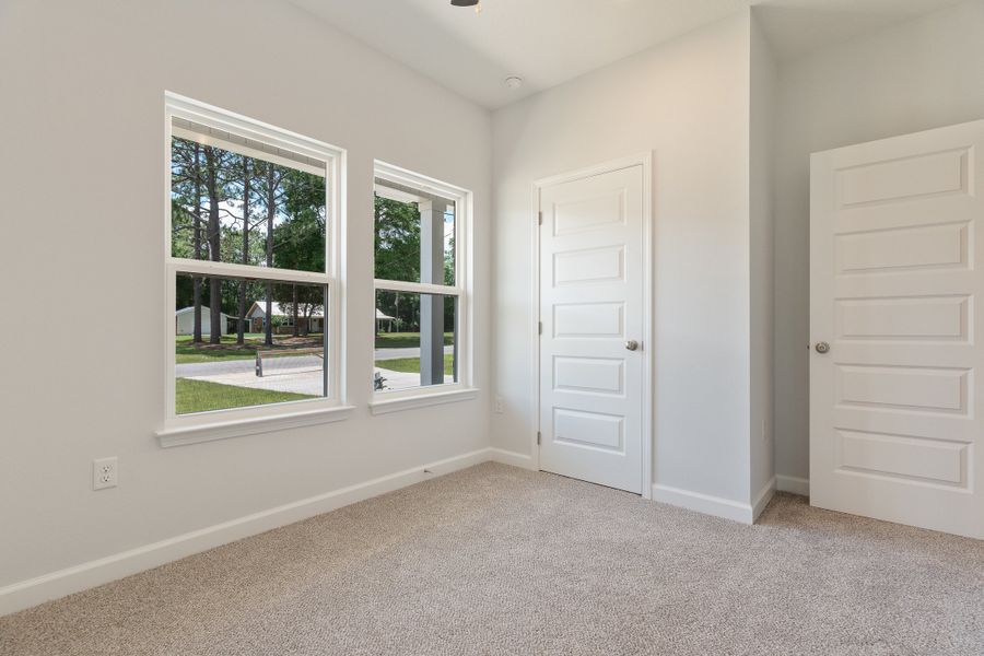 Spacious, unfurnished interior of a new home in Blossom Grove, Crestview (Image 28).