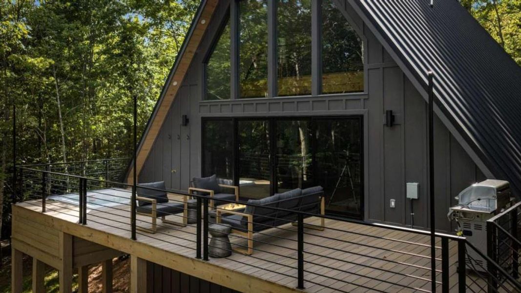 Exterior details and patio area of a home in , Blue Ridge (Image 37).