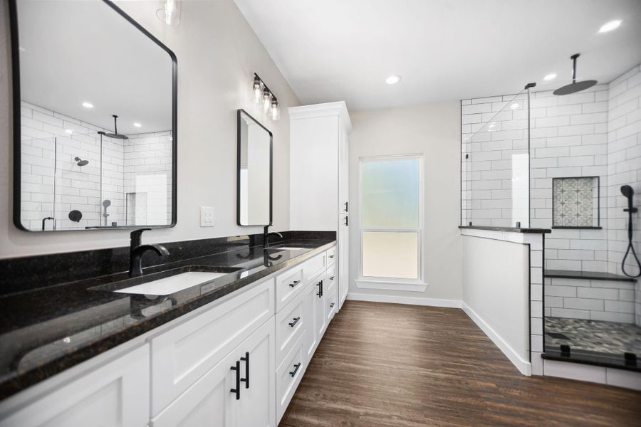 Furnished interior view inside a new home in , Huntington (Image 15).