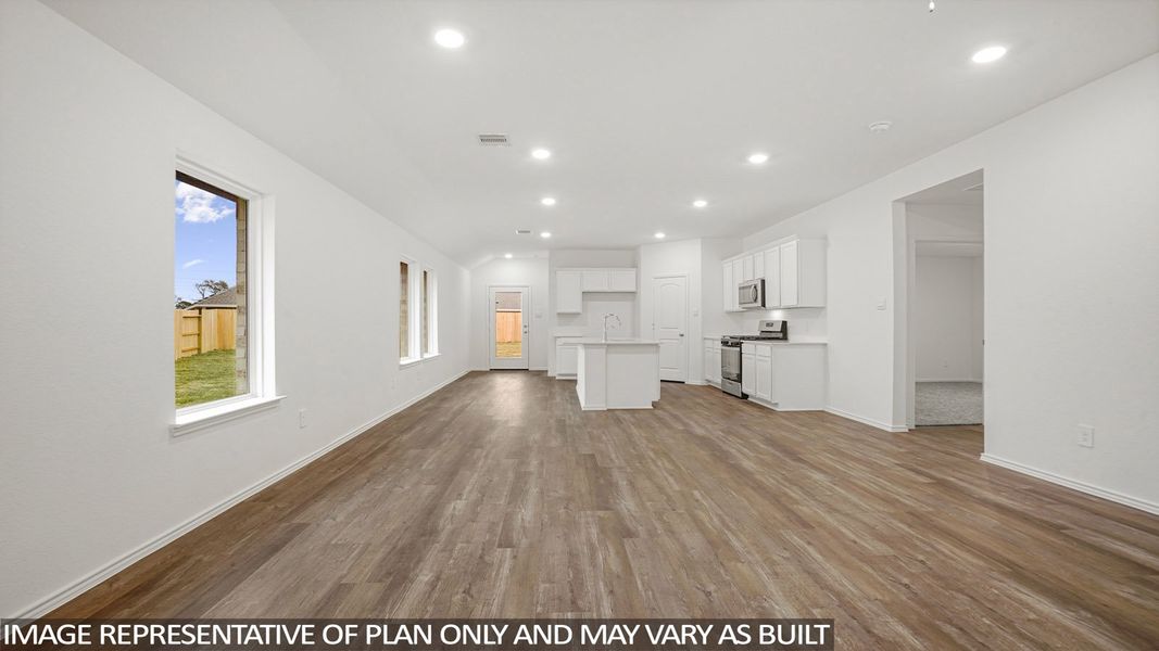 Spacious, unfurnished interior of a new home in Cypress Green, Tomball (Image 14). Spacious, unfurnished interior of a new home in Cypress Green, Tomball (Image 14).