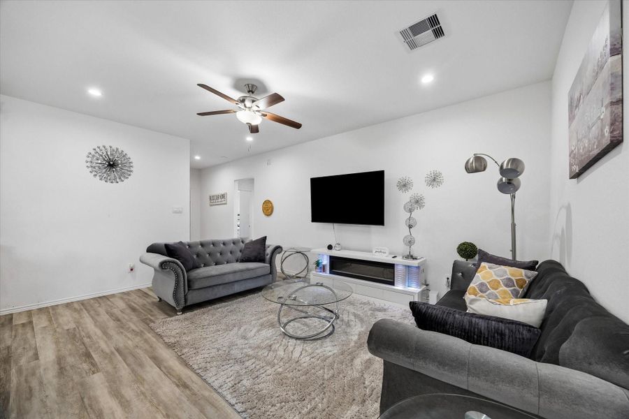 Furnished interior view inside a new home in Tamarron, Fulshear (Image 13).