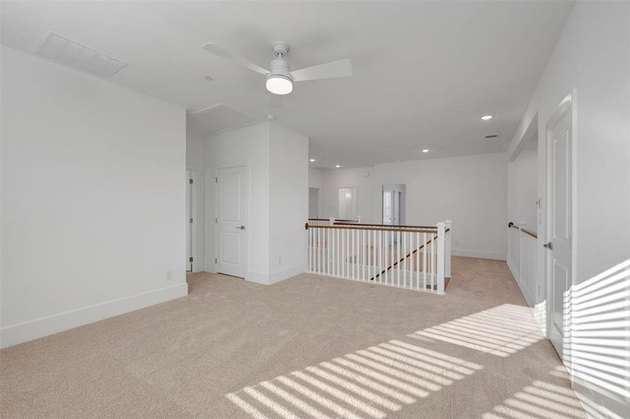 Spacious, unfurnished interior of a new home in Kreymer at the Park, Wylie (Image 37).