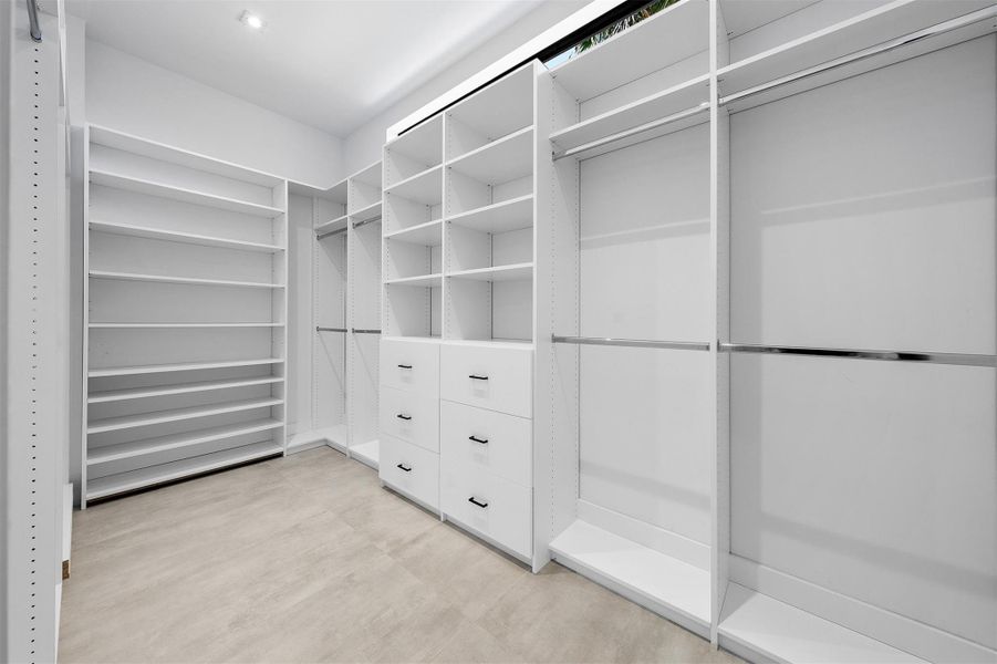 Furnished interior view inside a new home in , Fort Lauderdale (Image 40).