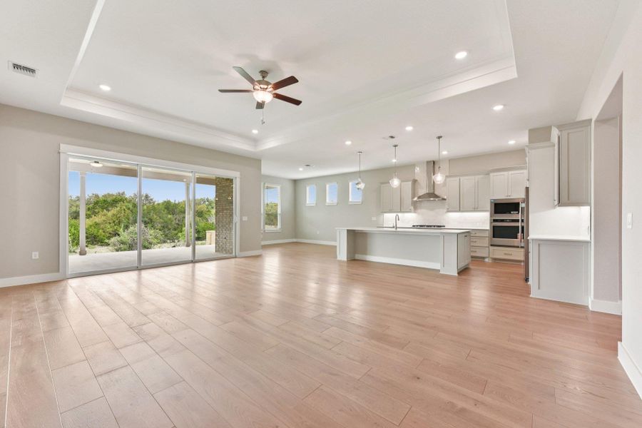Spacious, unfurnished interior of a new home in Sun City Texas, Georgetown (Image 15).