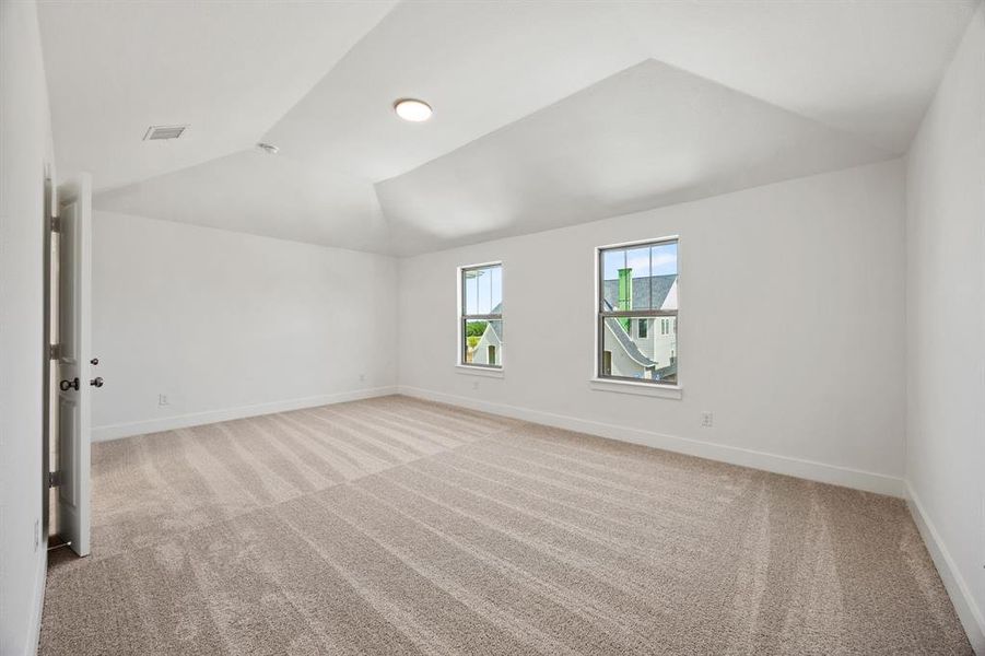 Spacious, unfurnished interior of a new home in North Square at Uptown, Celina (Image 23).