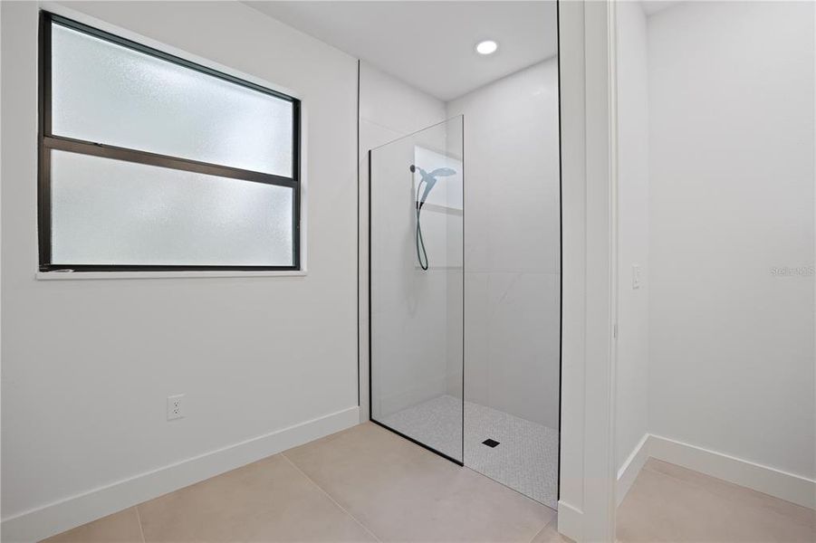 Image 37 of a home in .