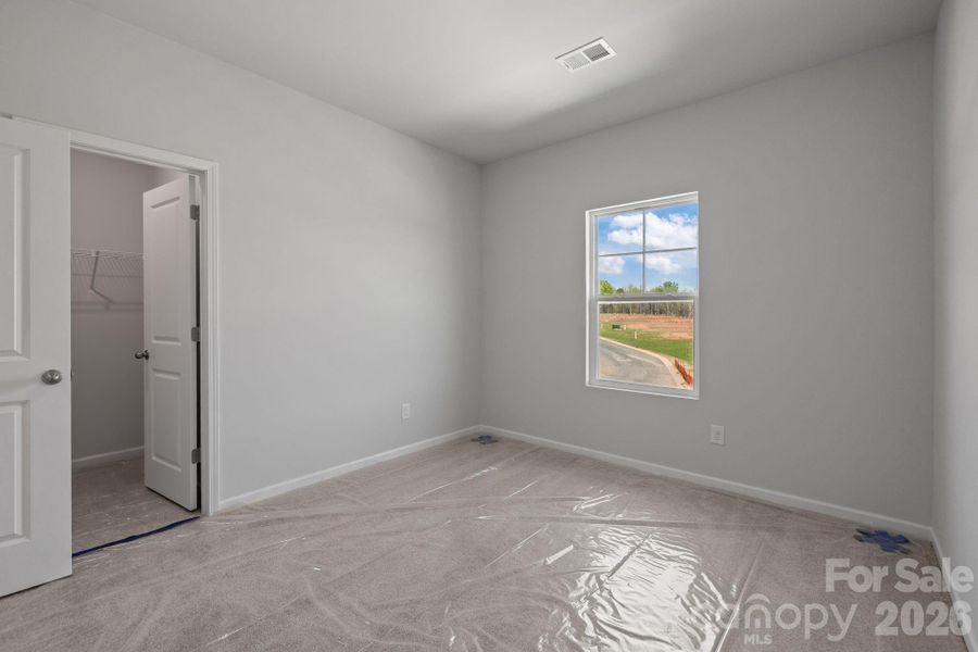 Spacious, unfurnished interior of a new home in McFarland Estates, York (Image 23).
