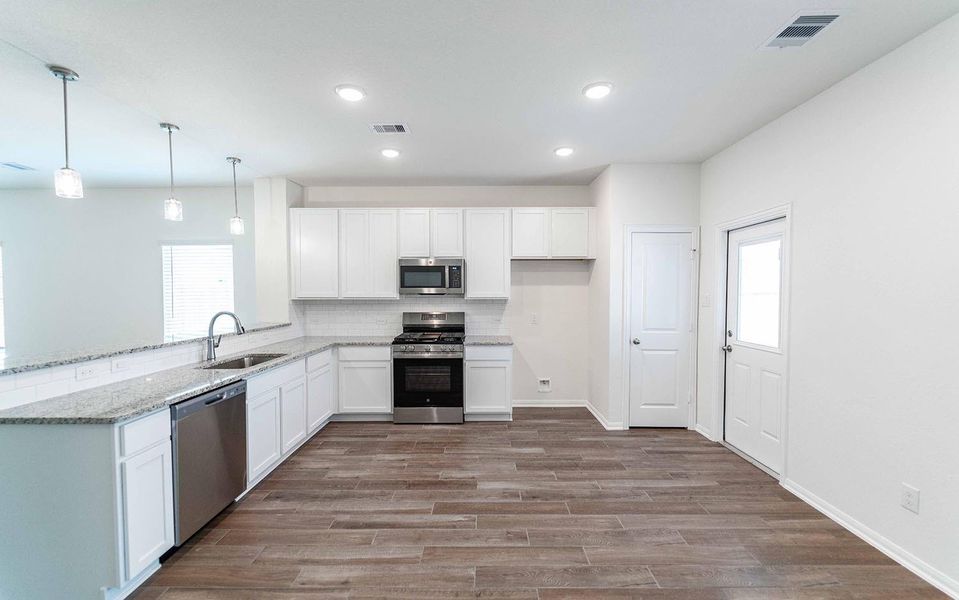 Furnished interior view inside a new home in Cielo, Conroe (Image 5). Furnished interior view inside a new home in Cielo, Conroe (Image 5).