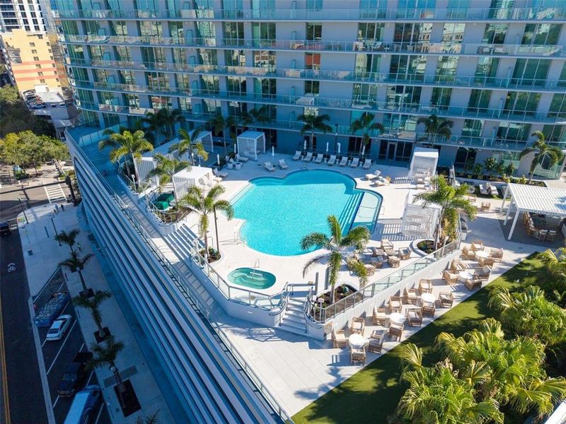 Condo located in St. Petersburg, FL showcasing its design and architecture (Image 43). Condo located in St. Petersburg, FL showcasing its design and architecture (Image 43).