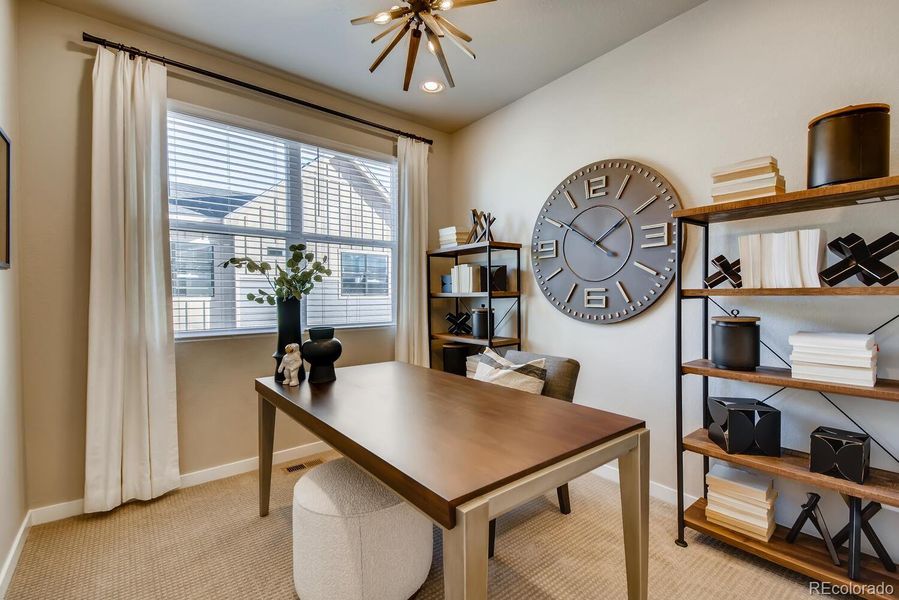 TO BE BUILT! PICTURES OF MODEL HOME. Same floorplan.