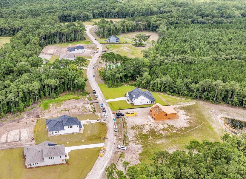 Image 6 of a home in Hidden Ponds Reserve.