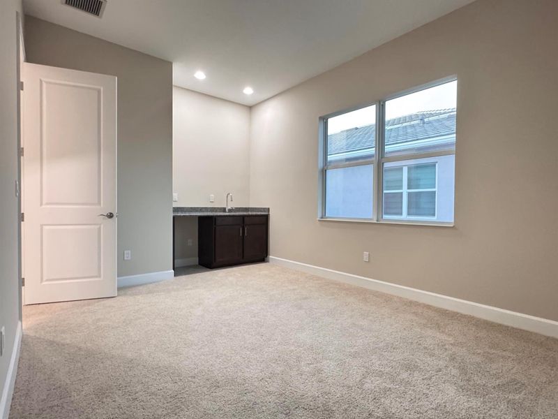 Spacious, unfurnished interior of a new home in Westlake, Loxahatchee (Image 25).