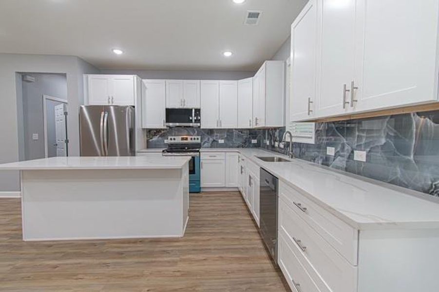 Furnished interior view inside a new home in , Jefferson (Image 7).