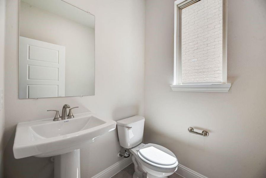 Furnished interior view inside a new home in Bayside, Rowlett (Image 9).