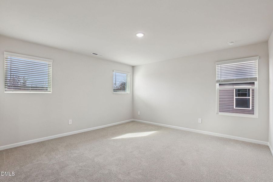 13-web-or-mls-Raleigh - Oak Manor - 908