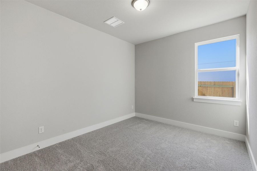 Spacious, unfurnished interior of a new home in Enclave at Cele, Pflugerville (Image 29).
