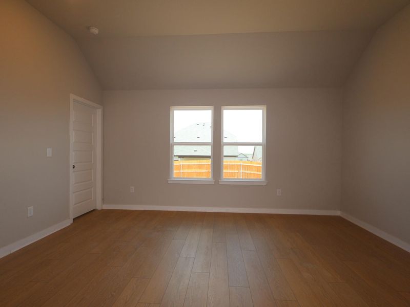 Spacious, unfurnished interior of a new home in Cascades at Onion Creek, Austin (Image 10).
