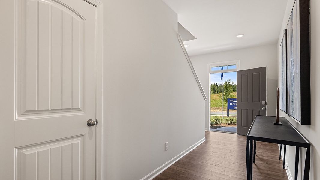 Representative furnished interior of a home built from the ROBIE by D.R. Horton in Pointe Park, Union City (Image 6).