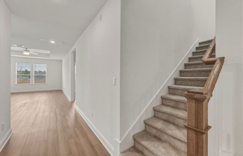 Spacious, unfurnished interior of a new home in Saddleback at Santa Rita Ranch, Liberty Hill (Image 56).