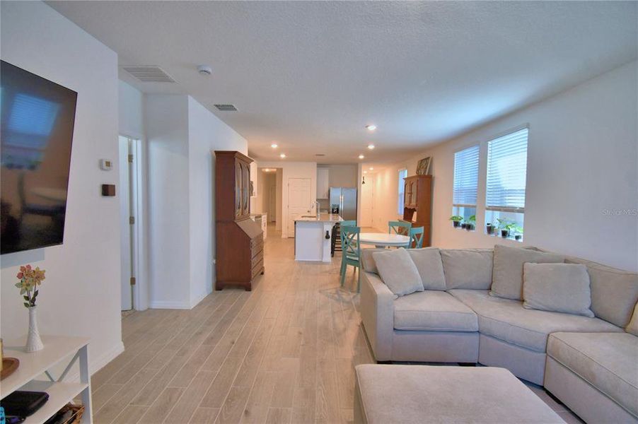 Furnished interior view inside a new home in Hammock Reserve - Signature Series, Haines City (Image 29). Furnished interior view inside a new home in Hammock Reserve - Signature Series, Haines City (Image 29).