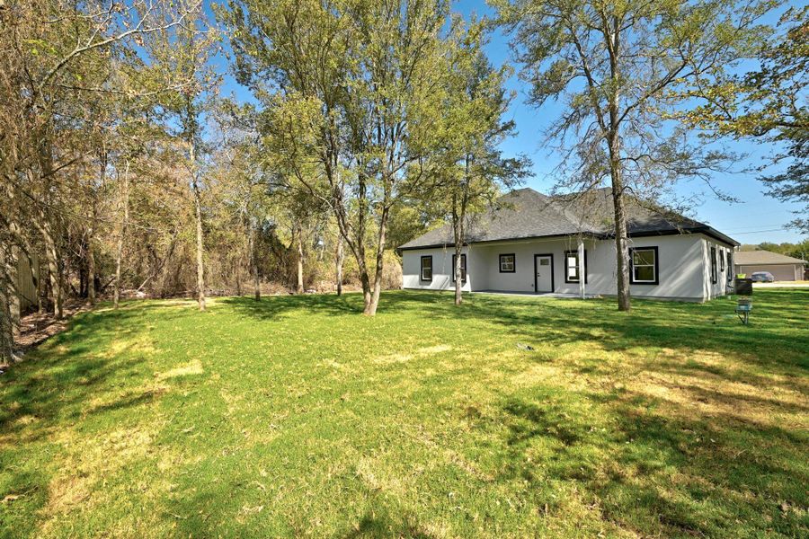 Natural landscape and outdoor views near in Bastrop (Image 31). Natural landscape and outdoor views near in Bastrop (Image 31).