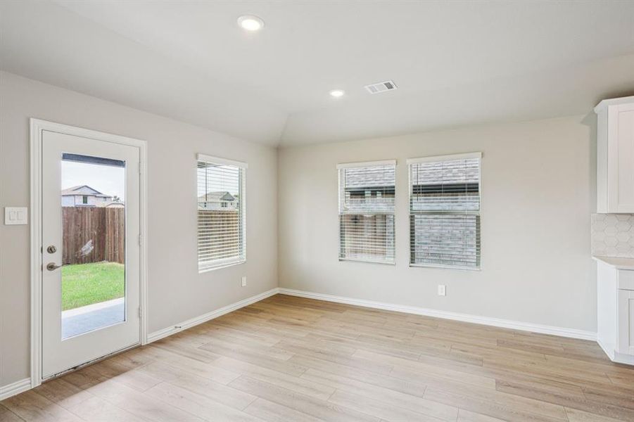 Photo is not of the actual home, but is an inspirational photo of builder’s model home and may depict options, furnishings, and/or decorator features that are not included. Photo is not of the actual home, but is an inspirational photo of builder’s model home and may depict options, furnishings, and/or decorator features that are not included.