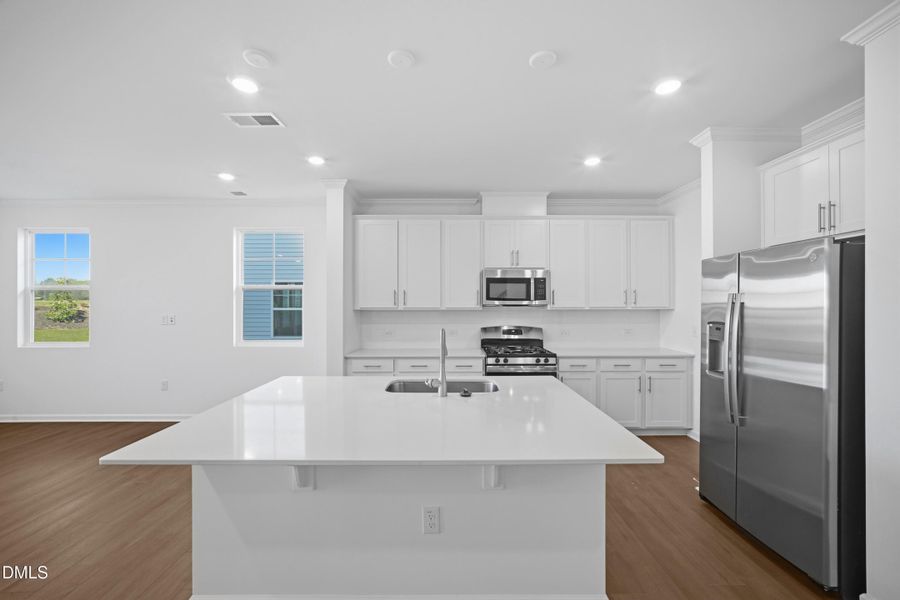 SUN_Everlee_Pic_CarsonII_QMI_230_Kitchen SUN_Everlee_Pic_CarsonII_QMI_230_Kitchen