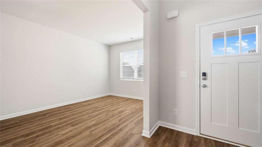 Spacious, unfurnished interior of a new home in Oakchase at Hampton, Hampton (Image 18).