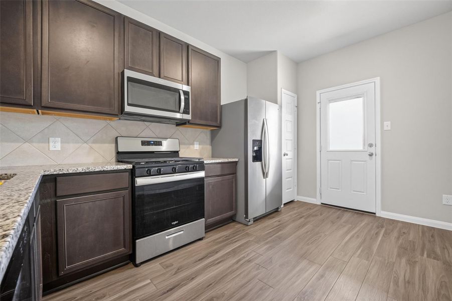 Furnished interior view inside a new home in Charleston Heights, Rosharon (Image 7).