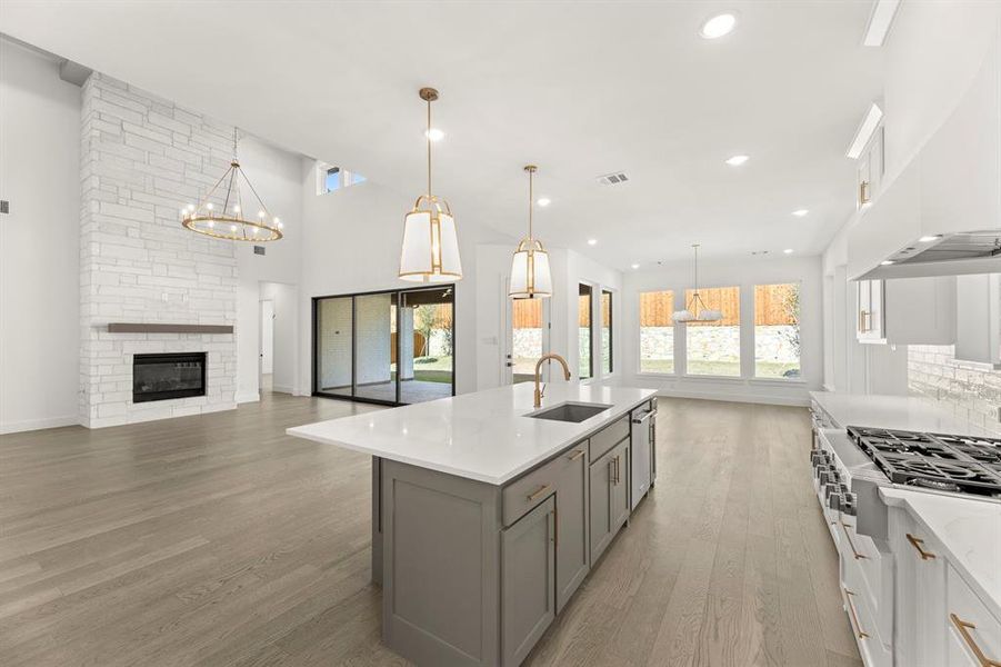 24. 591 Twilight - Kitchen (5)