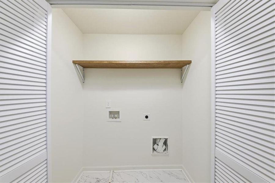 Spacious, unfurnished interior of a new home in , Carrollton (Image 32).
